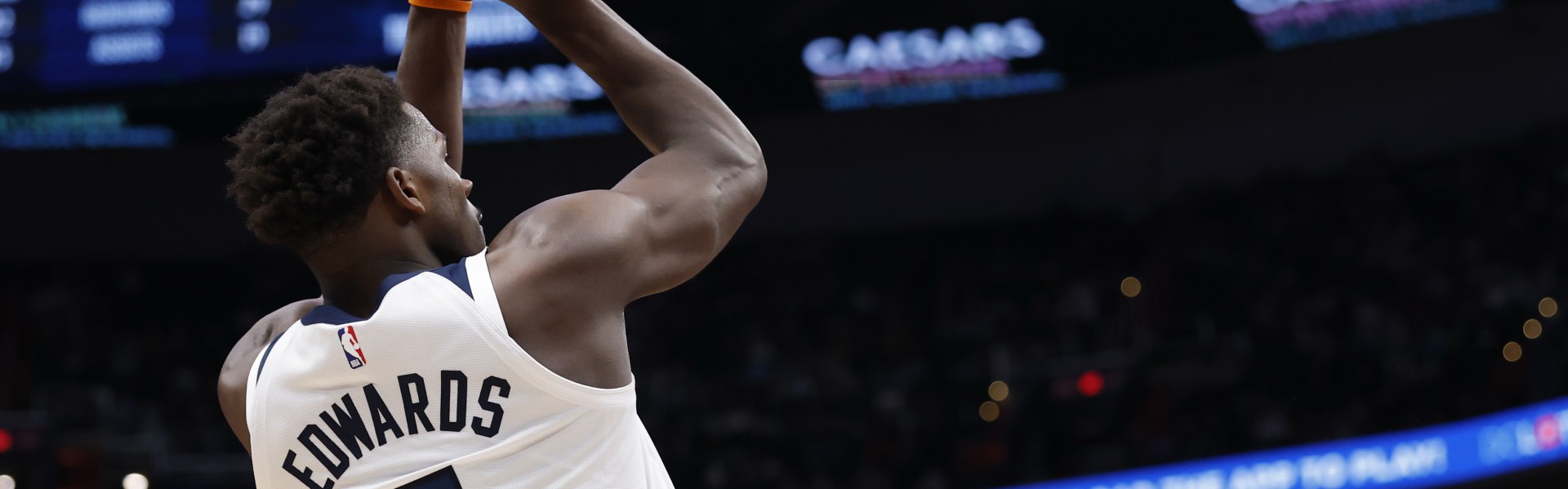 开云-芬奇：我信任华子他整个赛季大部分时间都在做正确决策 继续保持